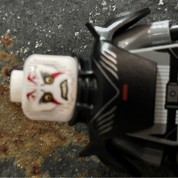 LEGO StarWars Grand Inquisitor Mini Figure sw0622 with helmet - Picture 7 of 10